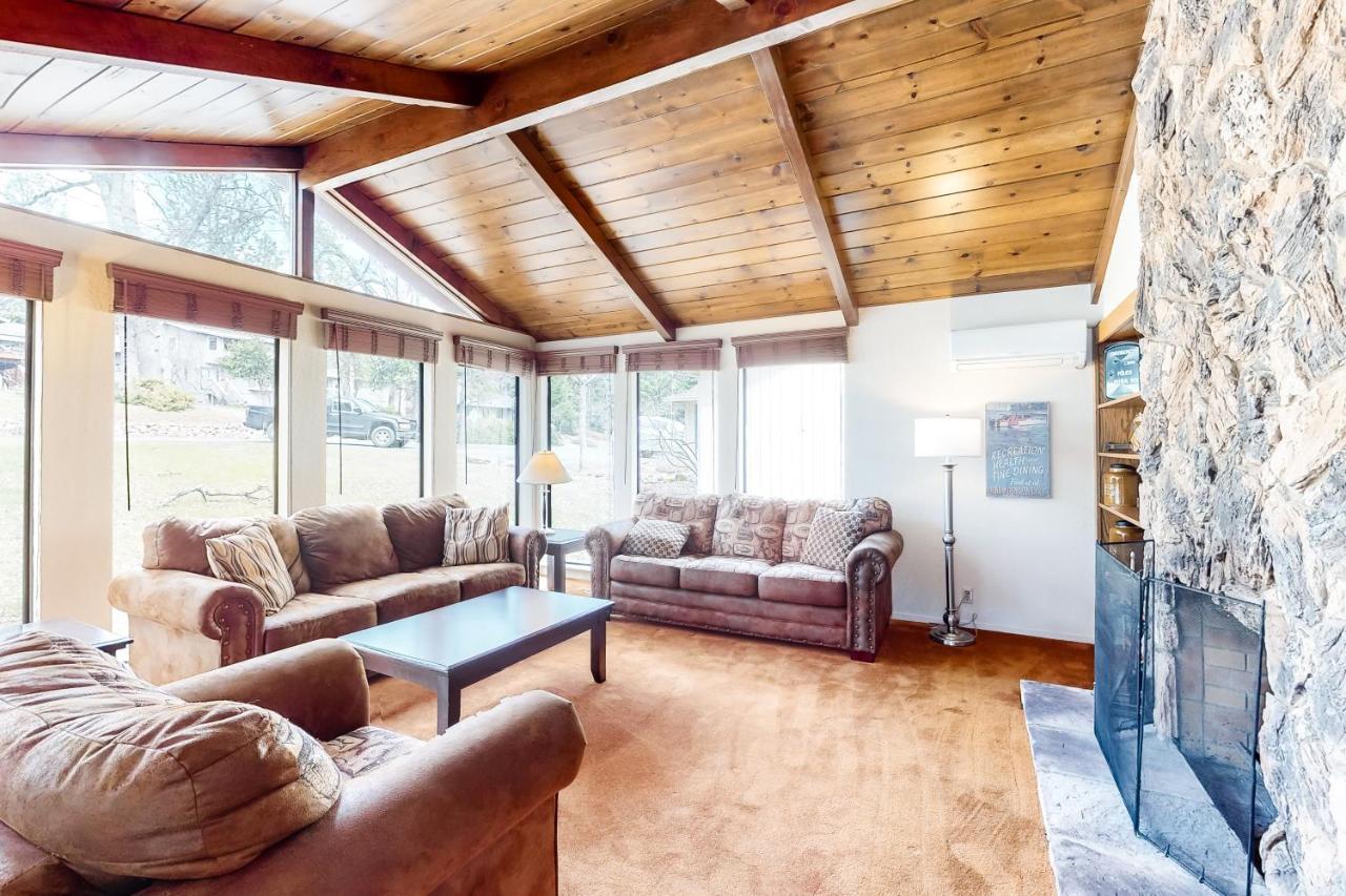Creekside Cabin Гровленд Экстерьер фото